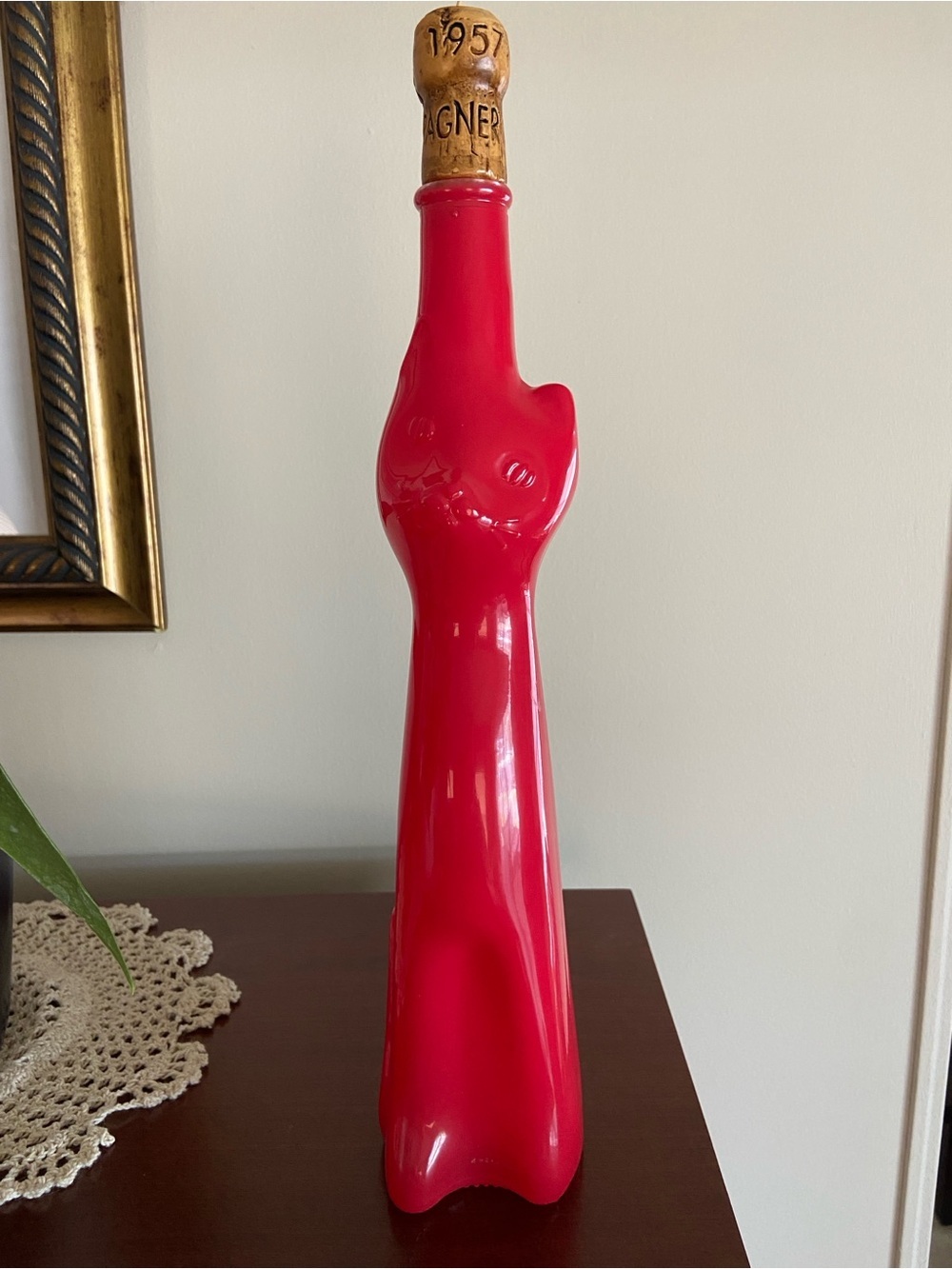 Rheinhessen Riesling “Happy Cat” Pinkish RED Figural Glass Empty Bottle